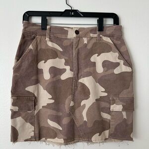 Hollister Cargo skirt size 9